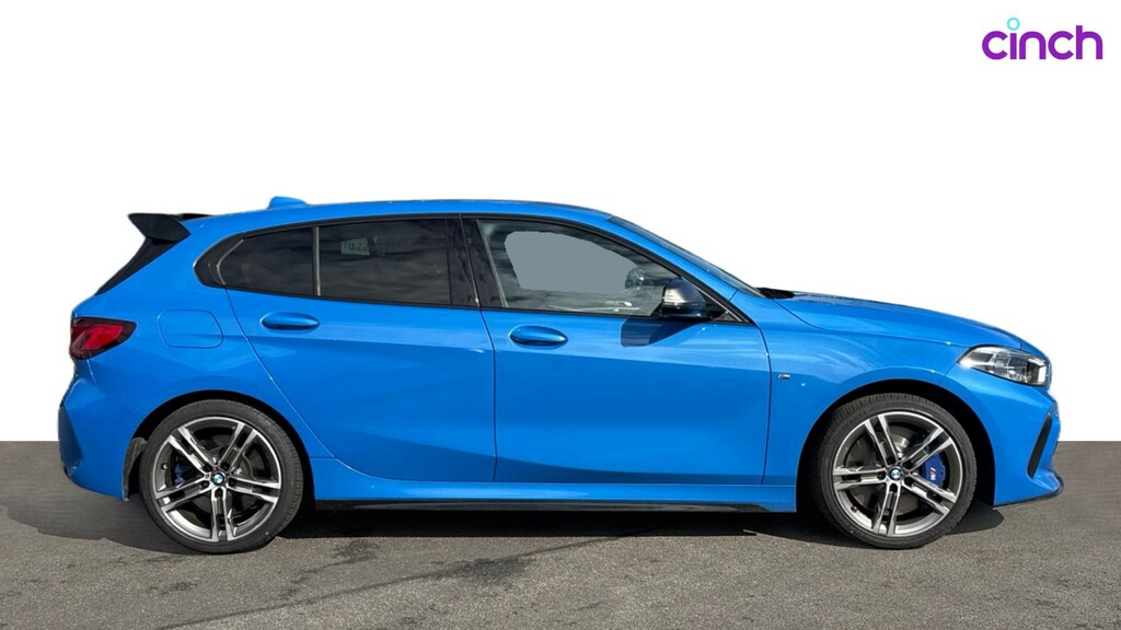 BMW 1 Series Hatchback 1.5 White #2