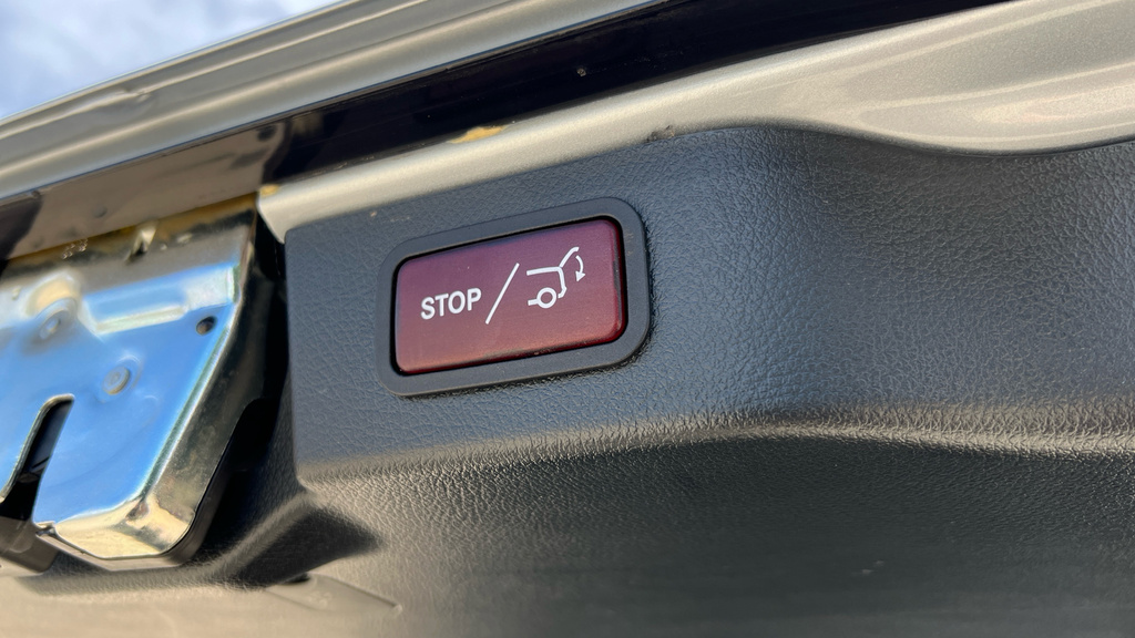 Mercedes-Benz V Class Mpv Black #5