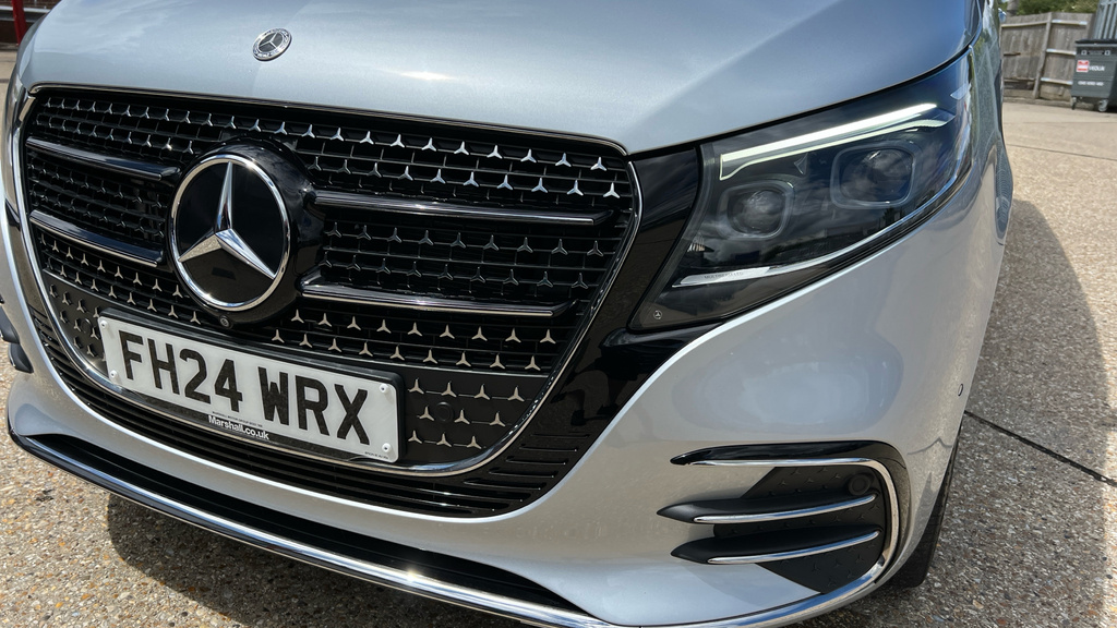 Mercedes-Benz V Class Mpv Black #14