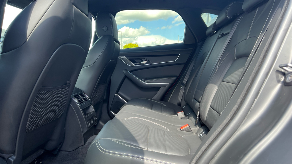 Jaguar F-Pace R-dynamic Hse Black Blue #24