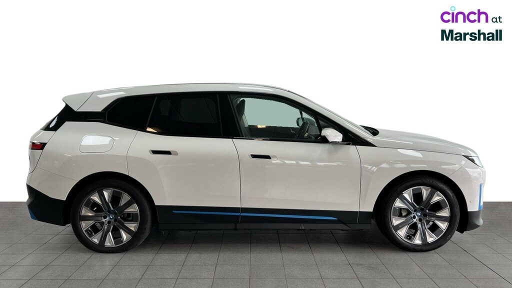 BMW iX Ix M60 White #2