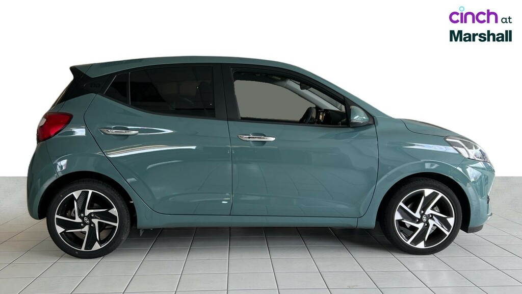 Hyundai I10 Hatchback Green #2