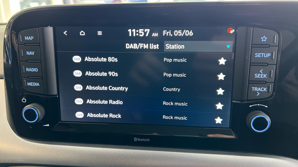 Hyundai I10 Hatchback Green #19