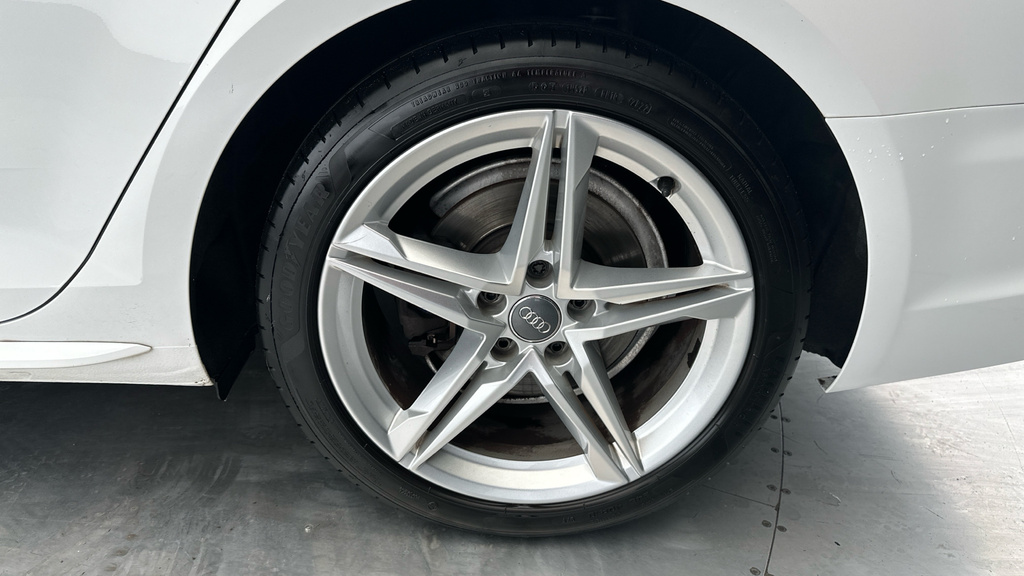 Audi A4 2.0 Tdi Grey #24