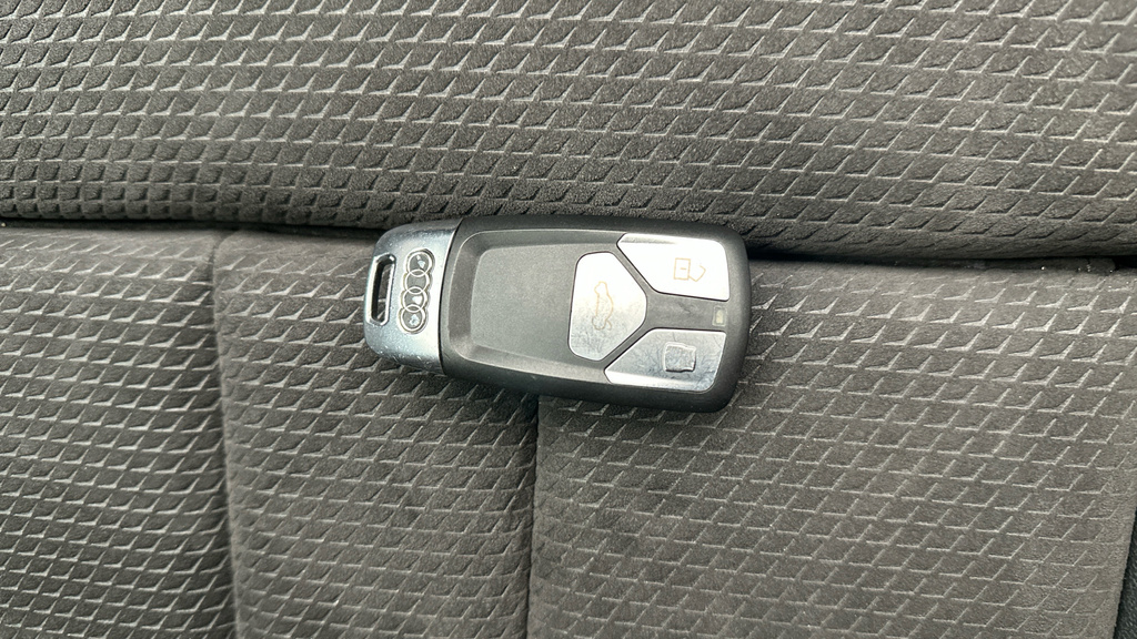 Audi A4 2.0 Tdi Grey #28