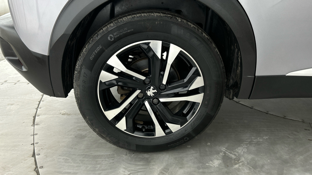 Peugeot e-2008 Suv Black #26