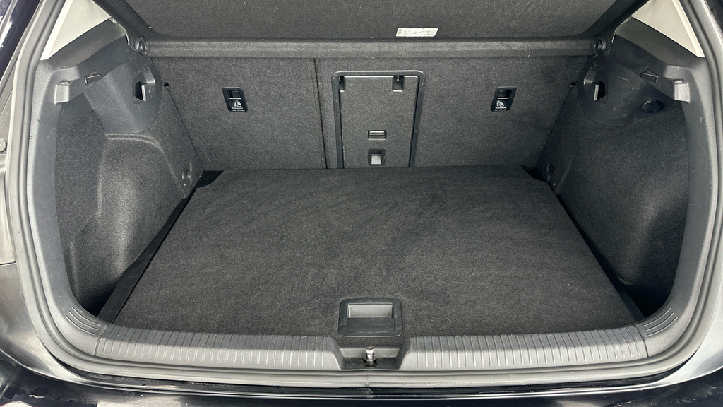 Volkswagen Golf Hatchback Silver #21