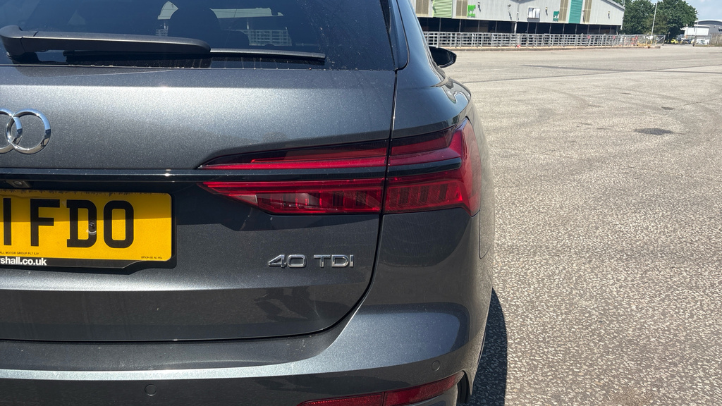Audi A6 Avant Sport Black #37