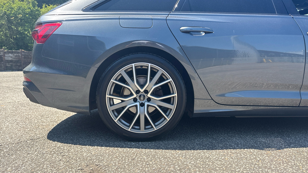 Audi A6 Avant Sport Black #20