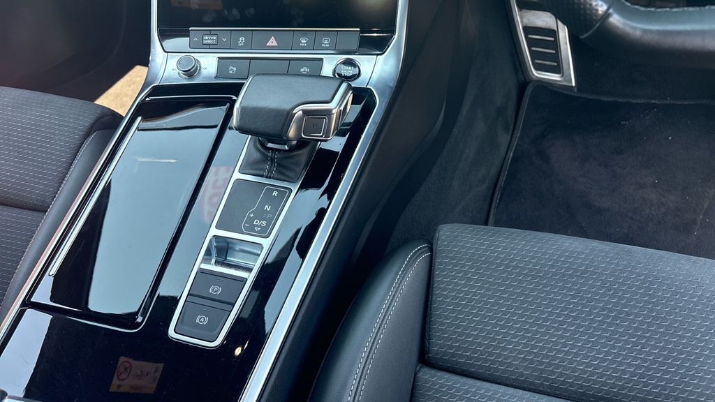 Audi A6 Avant Sport Black #25