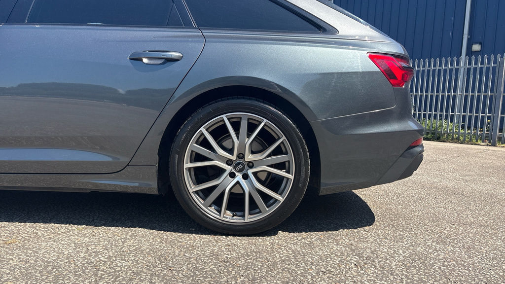 Audi A6 Avant Sport Black #19