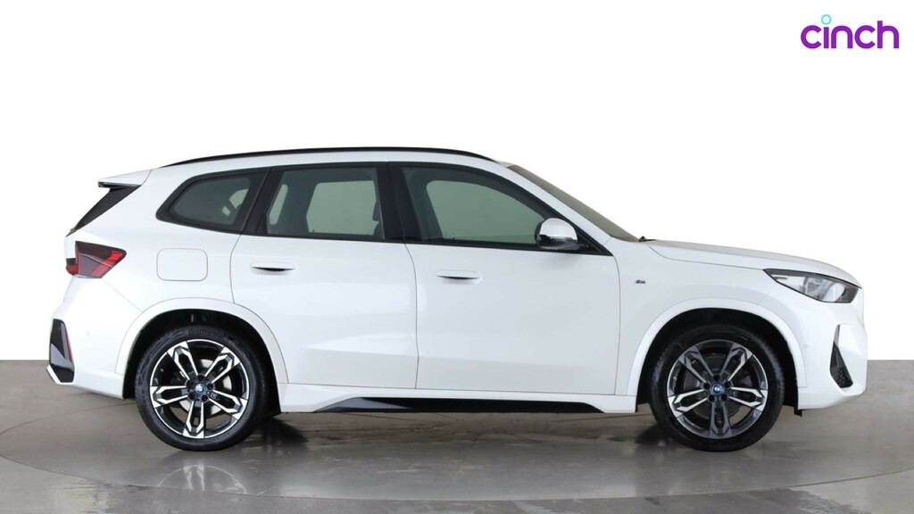 BMW iX1 M Sport White #6