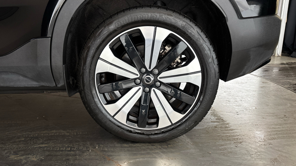 Volvo C40 Ultimate White #21