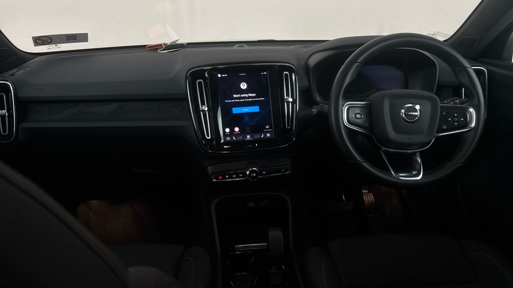 Volvo C40 Suv Black #11