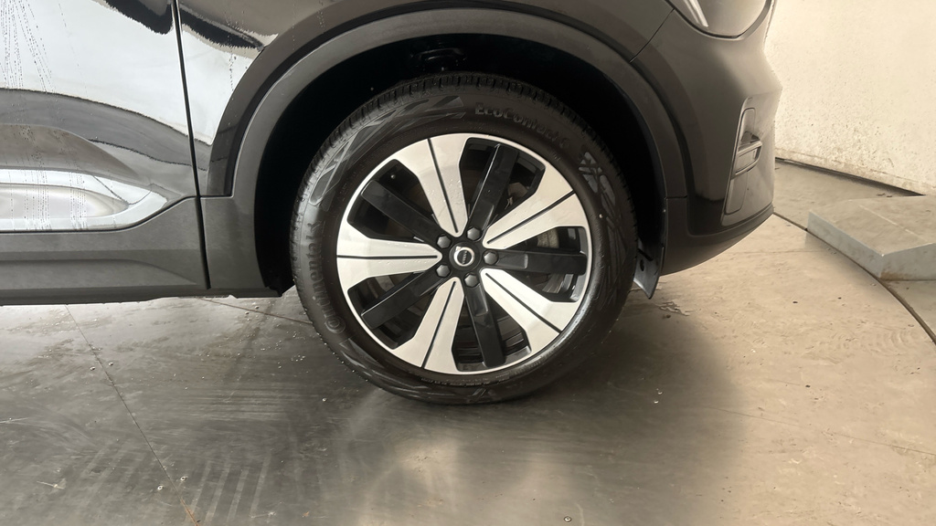 Volvo C40 Suv Black #22