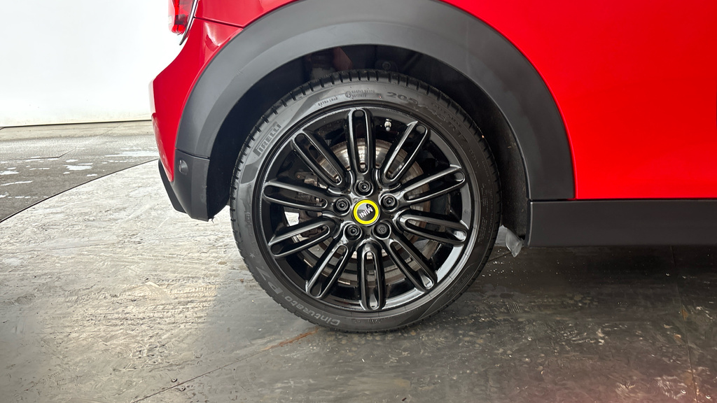 Mini Hatch 1.5 Cooper Classic Premium Black #21
