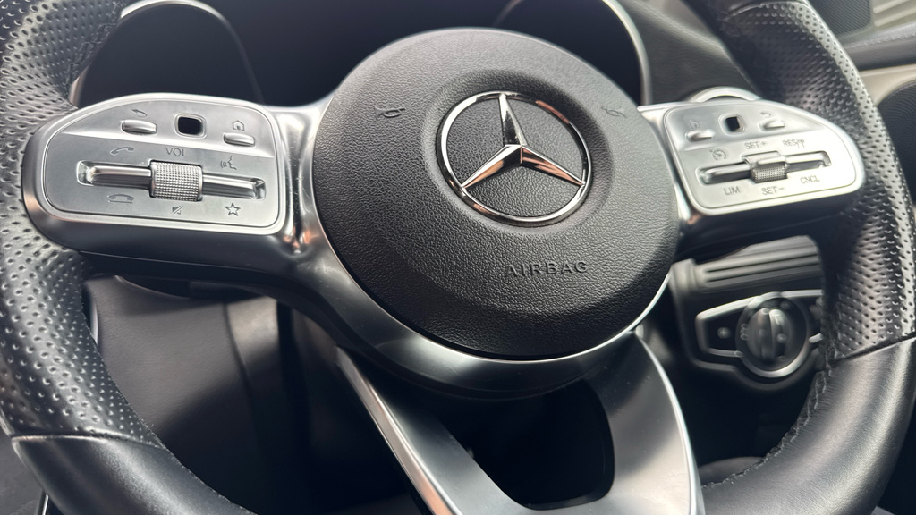 Mercedes-Benz GLC Class Black #30