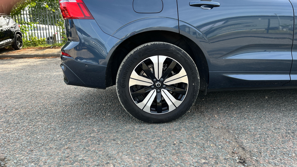 Volvo XC60 Core Blue #21