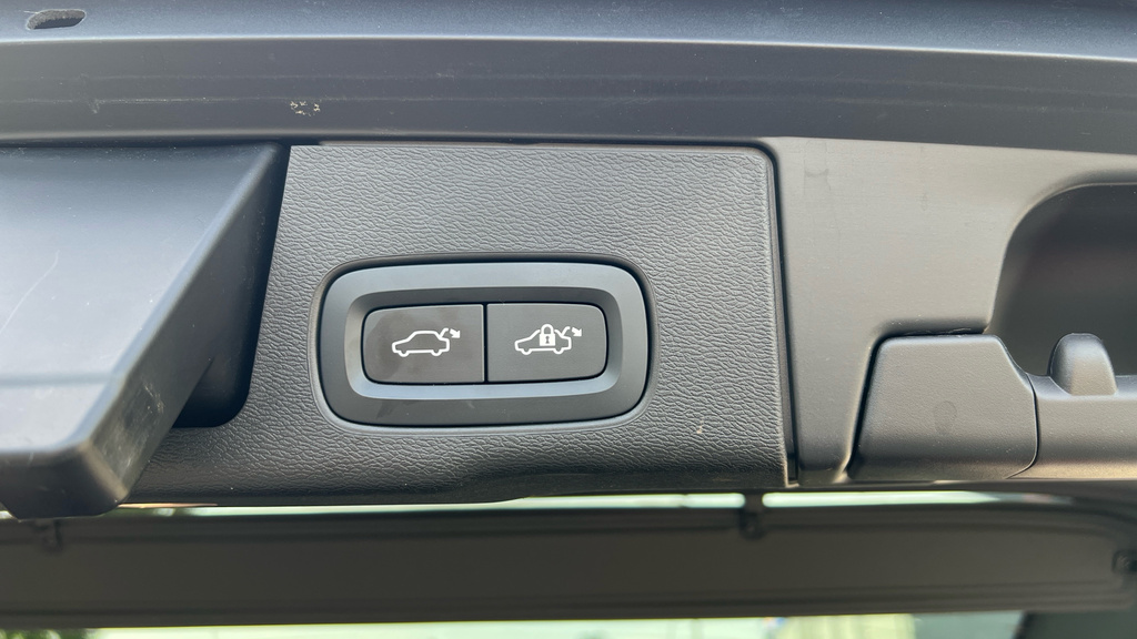 Volvo XC60 Core Blue #37