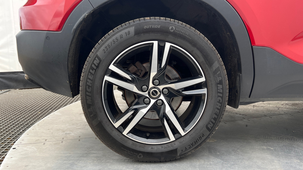Volvo XC40 2.0 B3p Plus Dark Grey #18