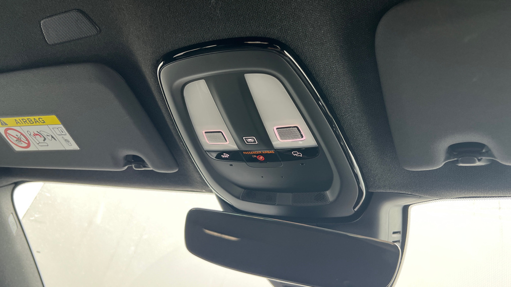 Volvo XC40 2.0 B3p Plus Dark Grey #32