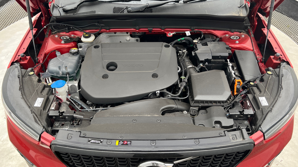 Volvo XC40 2.0 B3p Plus Dark Grey #16