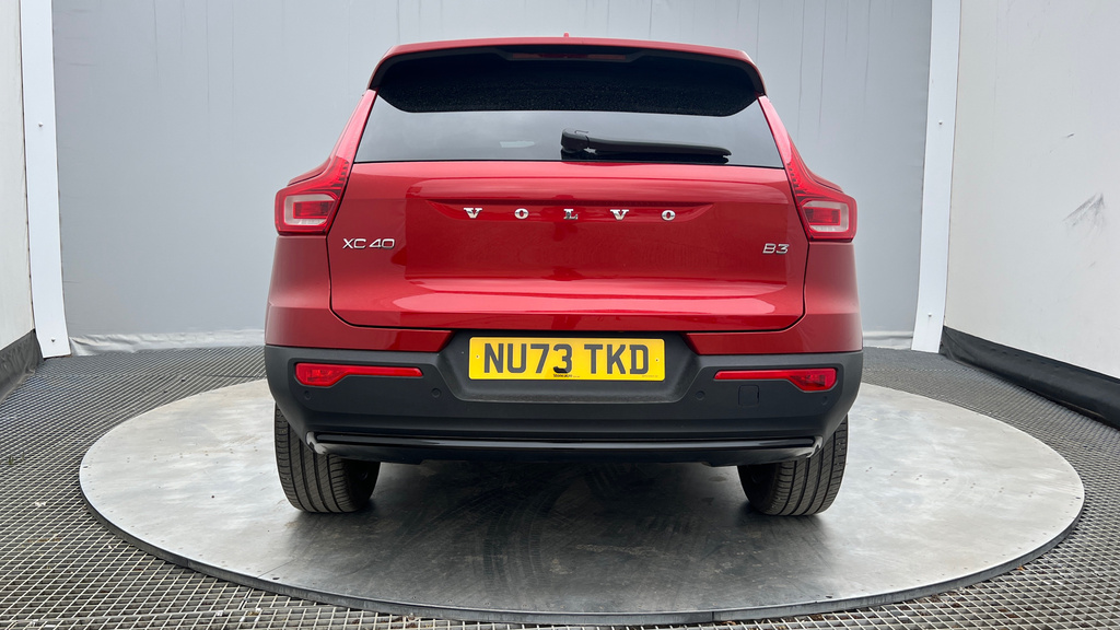 Volvo XC40 2.0 B3p Plus Dark Grey #39