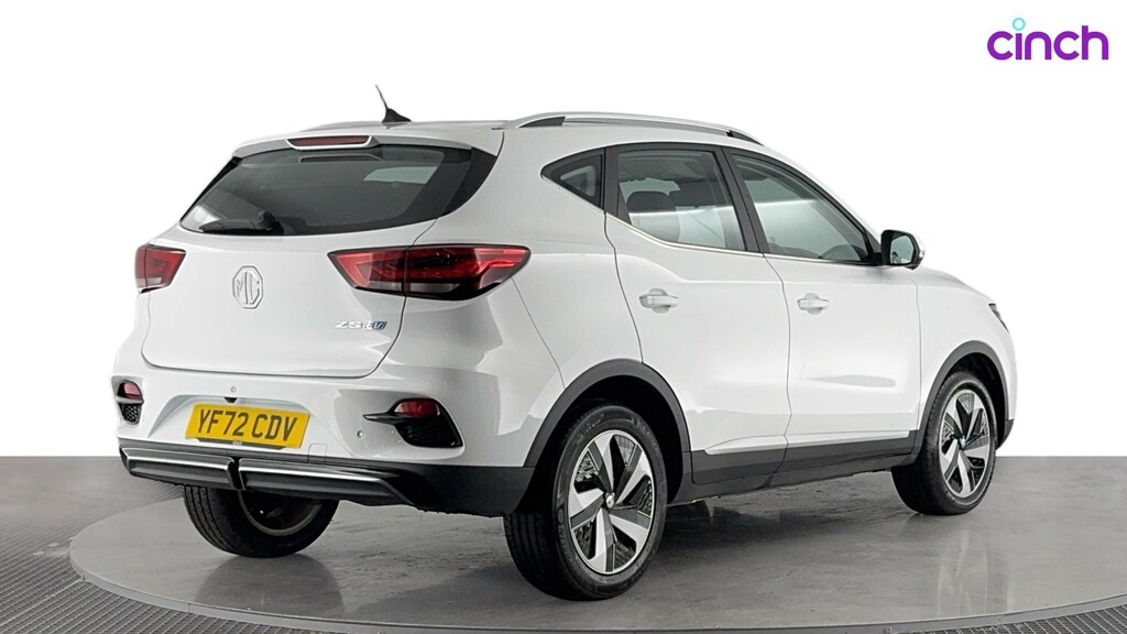 MG ZS Exclusive Red #3