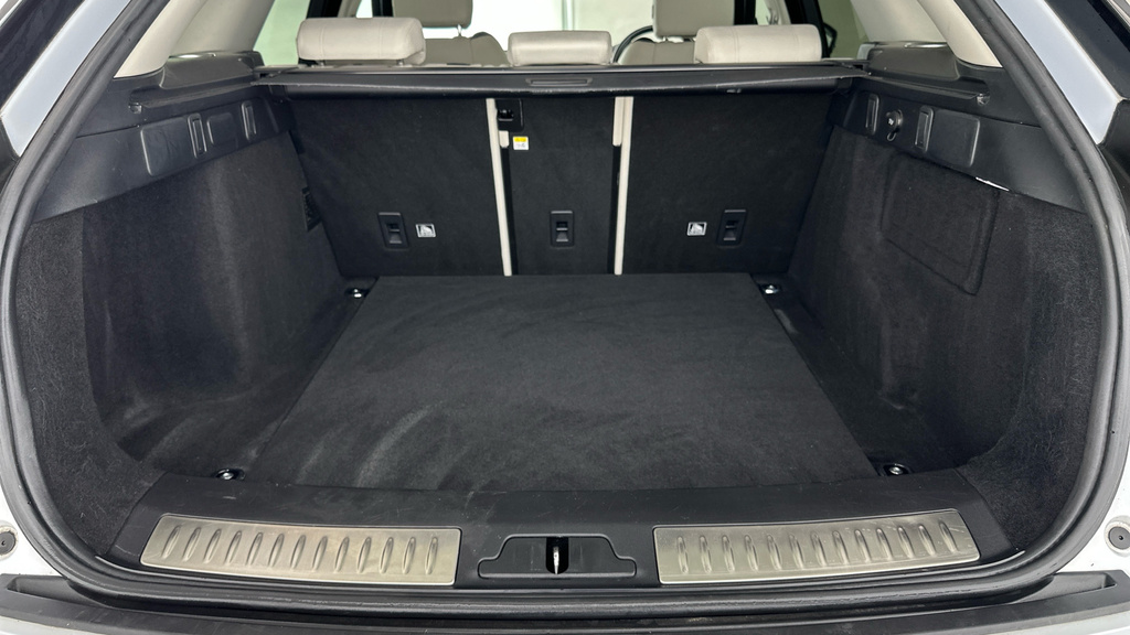 Land Rover Range Rover Velar R-dynamic S White #23