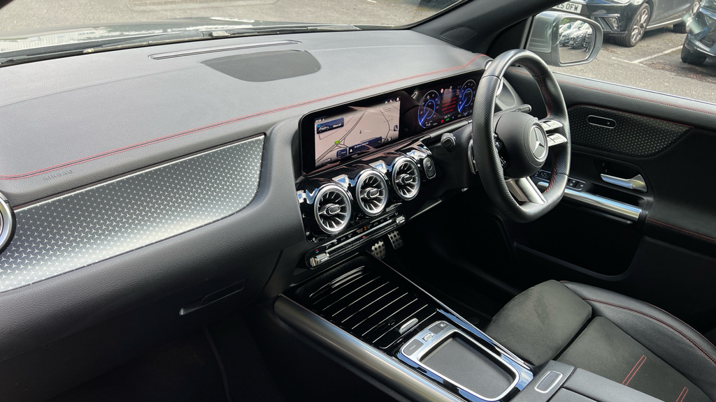 Mercedes-Benz EQA Suv YM73WLG Black #11