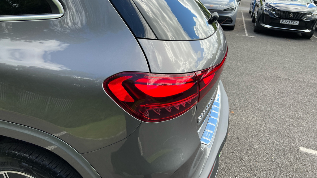 Mercedes-Benz EQA Suv YM73WLG Black #30