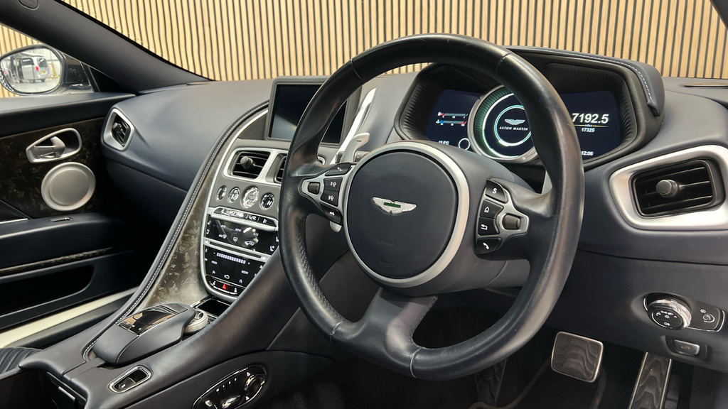 Aston Martin DB11 V8  #44