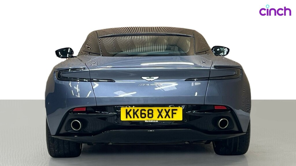 Aston Martin DB11 V8  #4