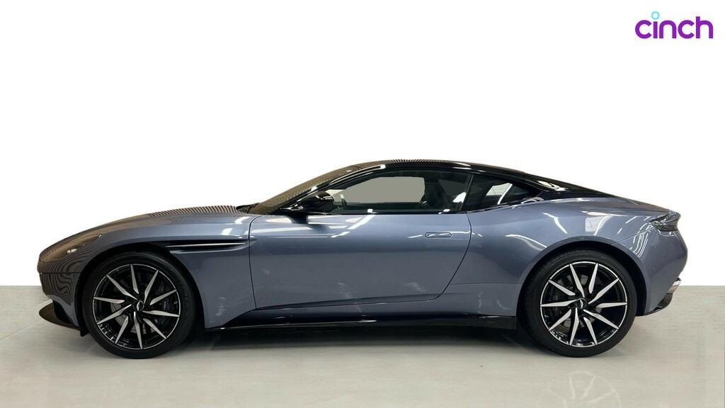 Aston Martin DB11 V8  #6