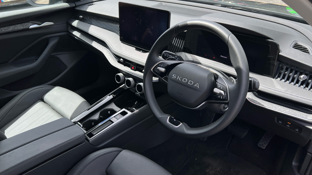 Skoda Superb Se Technology White #12