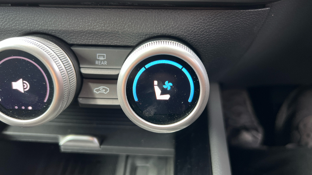 Skoda Superb Se Technology White #20