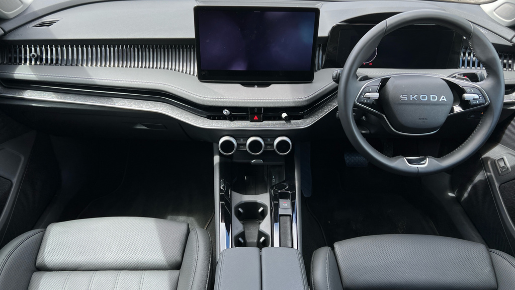 Skoda Superb Se Technology White #18
