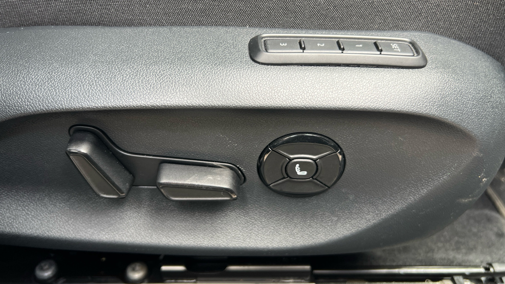 Skoda Superb Se Technology White #14