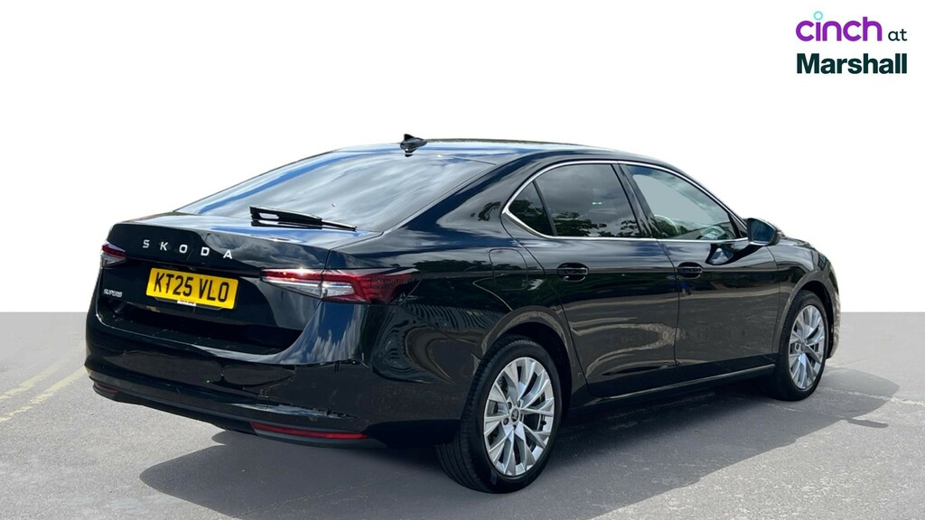 Skoda Superb Se Technology White #5