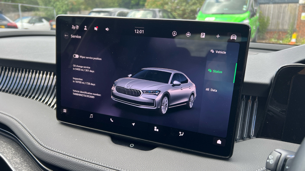 Skoda Superb Se Technology White #35