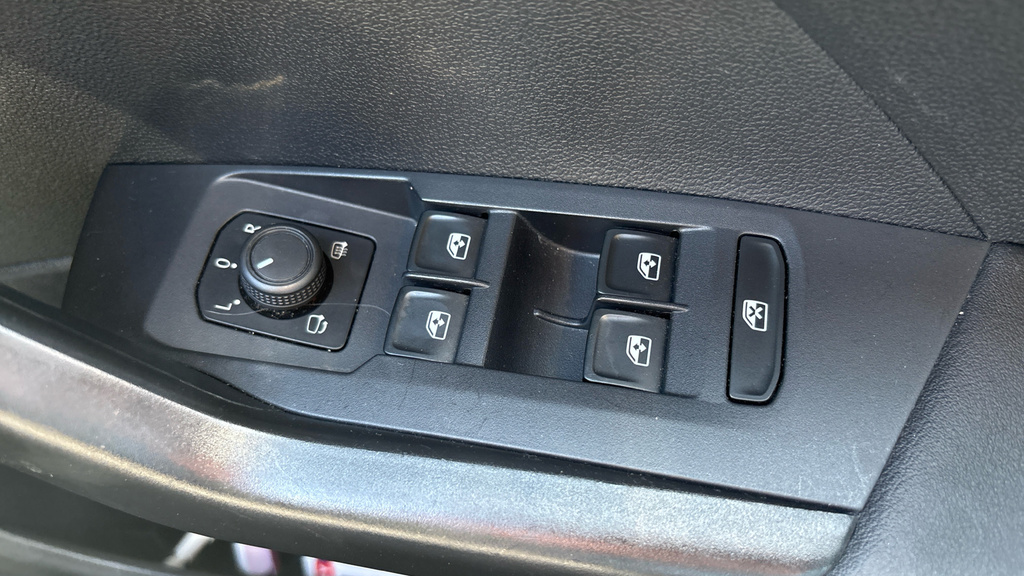 Volkswagen T-Cross Active Grey #42