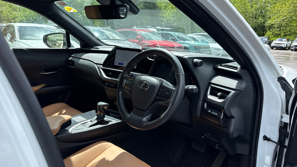 Lexus UX Ux 300E White #14
