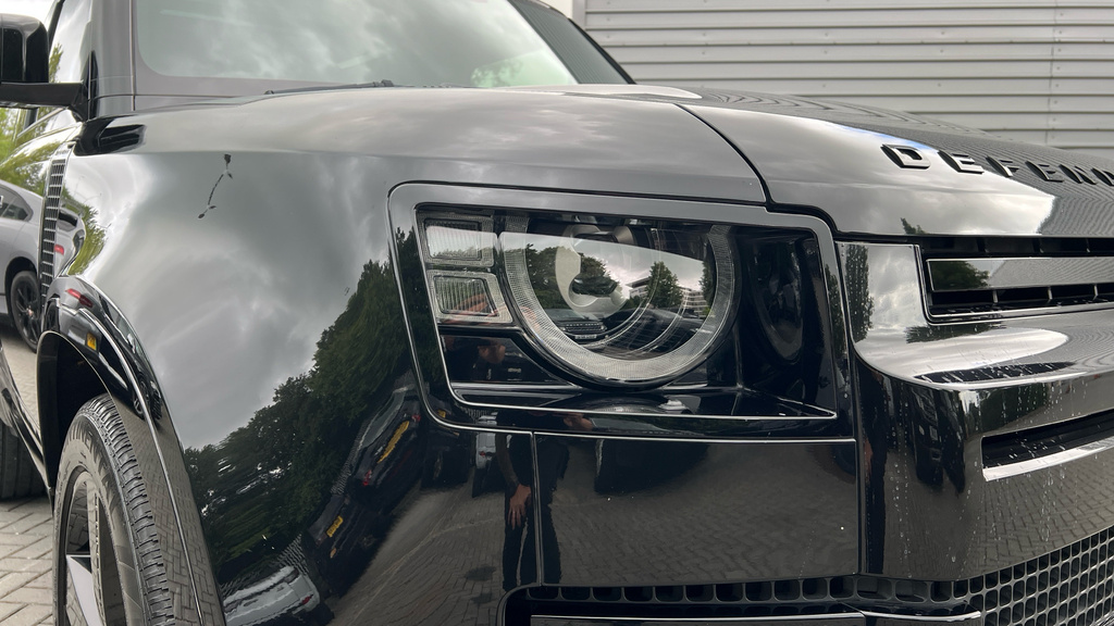 Land Rover Defender Automatic Black #55