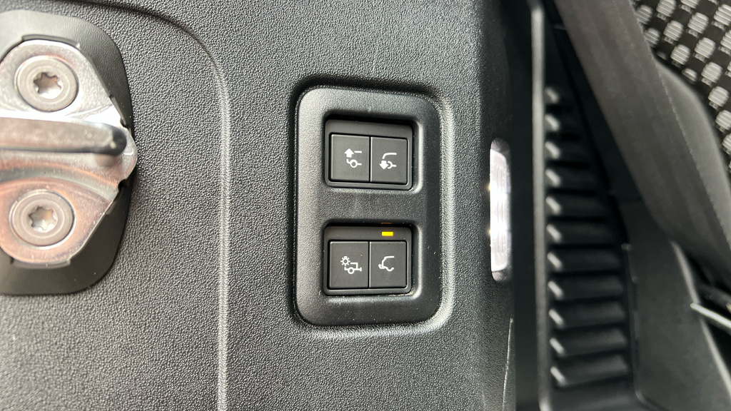 Land Rover Defender Automatic Black #29