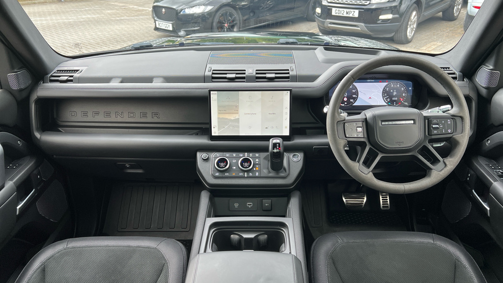 Land Rover Defender Automatic Black #40