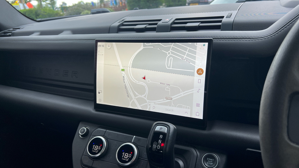 Land Rover Defender Automatic Black #62