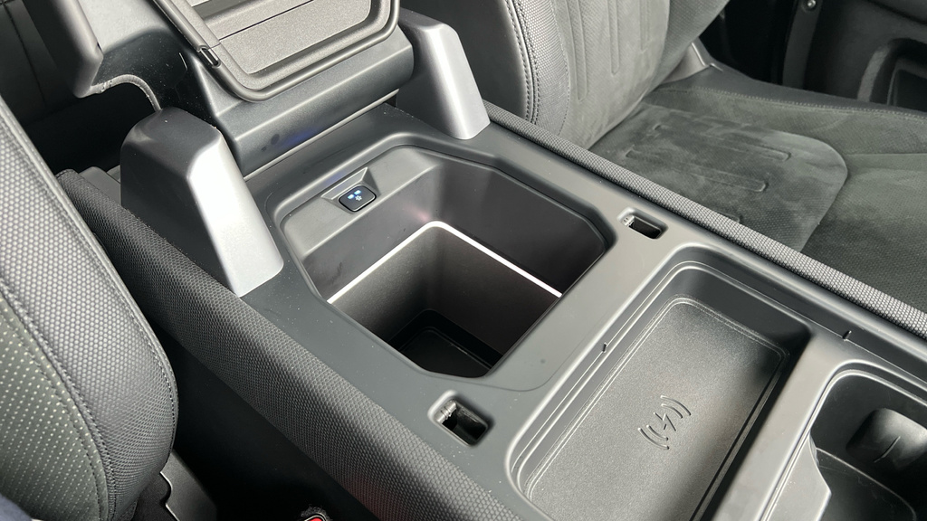 Land Rover Defender Automatic Black #36