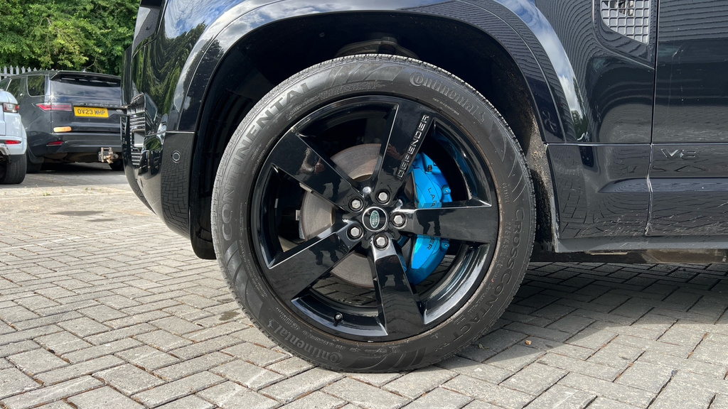 Land Rover Defender Automatic Black #32