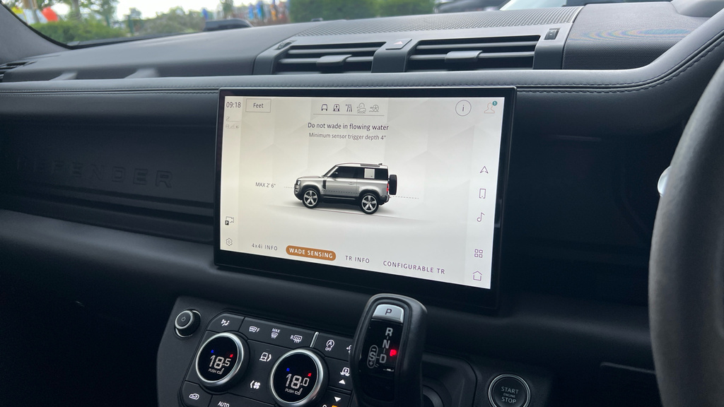 Land Rover Defender Automatic Black #46