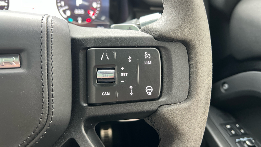 Land Rover Defender Automatic Black #51